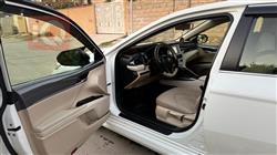 تۆیۆتا کامری